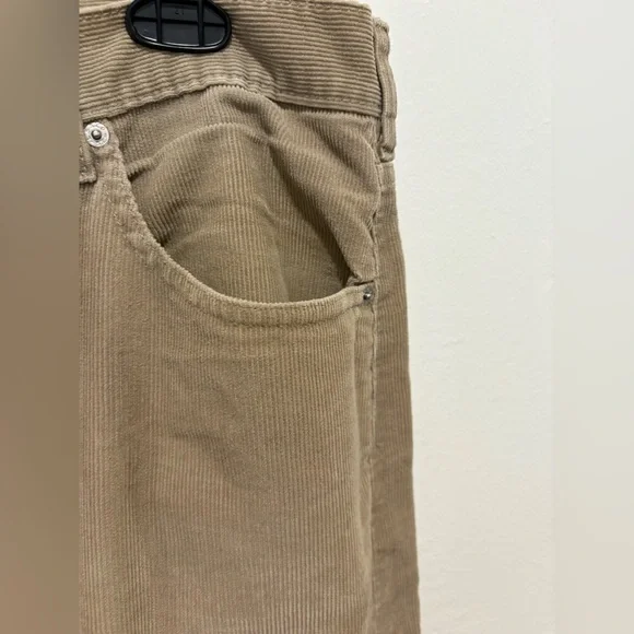 Incredible rare Levi's Men's Corduroy Pants in Tan - Picture 8 of 10